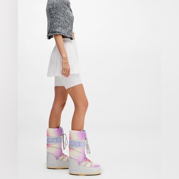 Tie Dye Moon Boot (35/38) - Picture 15 of 15